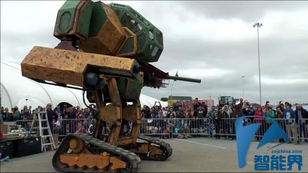 现实版超级机器人大战 美日机器人撕逼