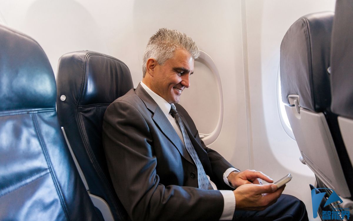 如何在飞机上优雅地提供 Wi-Fi？