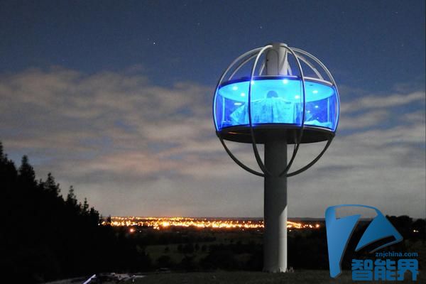 新西兰男子花费7万美元建造高科技空中寓所