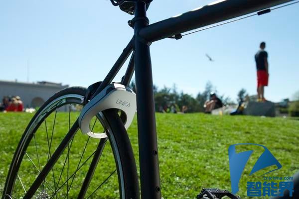 遭暴力破坏可报警 智能自行车锁靠谱么