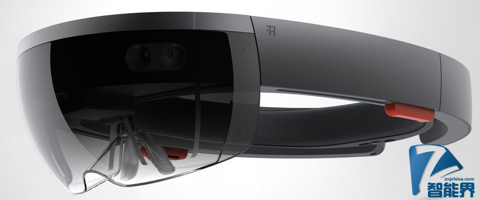 HoloLens 将在明年供开发者和企业率先享用