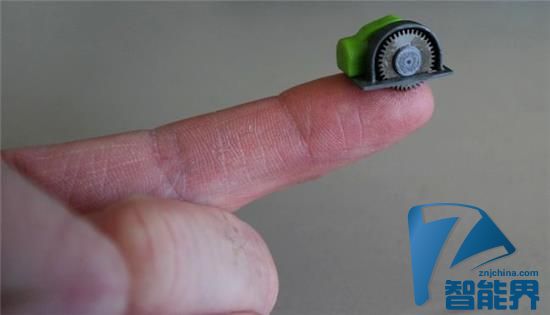 新西兰DIY大神3D打印出了全球最小电锯