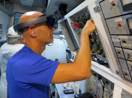 NASA将在空间站部署微软HoloLens全息眼镜