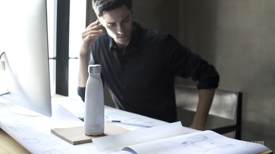 加入了数据显示 麦开发布会Cuptime 2智能水杯