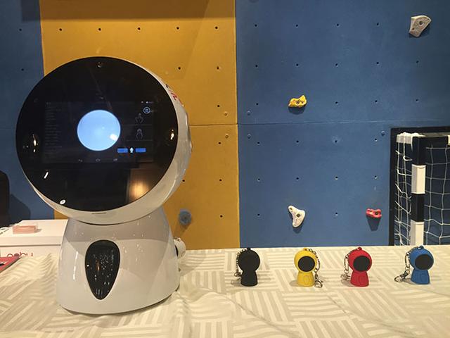 Roby-Mini机器人发布：主打跟随陪伴服务