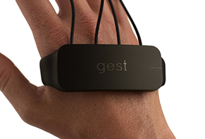 【智能界大百科】可结合虚拟现实控制电子设备的Gest体感手套