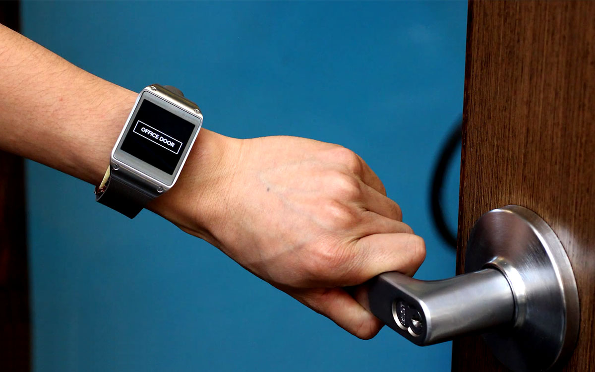 怎么让手表知道你摸了什么