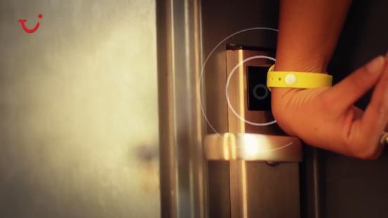 TUI智能腕带：可用作房门钥匙/数字钱包