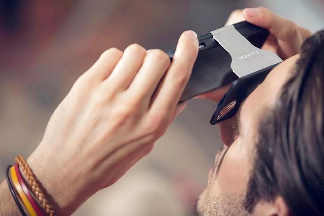 Figment VR：可以变成虚拟现实头盔的手机壳