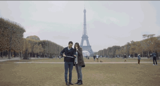 逆天手机壳 再也不用担心忘带自拍杆了