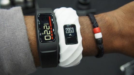 佳明Vivofit 3腕带体验：并不成功的时尚转型