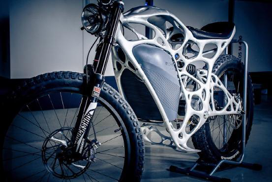 这辆造型特异的摩托车竟是被3D打印而成