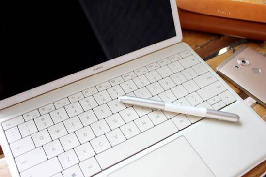 华为Matebook真的来了 内外兼修 请收下我的膝盖