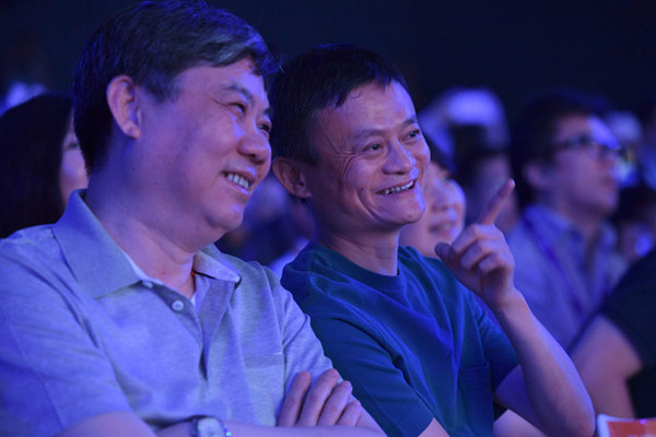 模式之争，YunOS能否定义真正的互联网汽车?