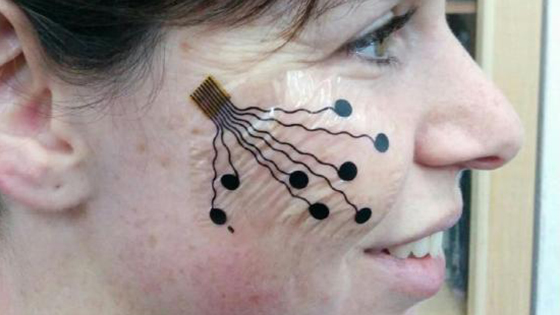 你听说过纳米技术纹身吗？可用于表情追踪