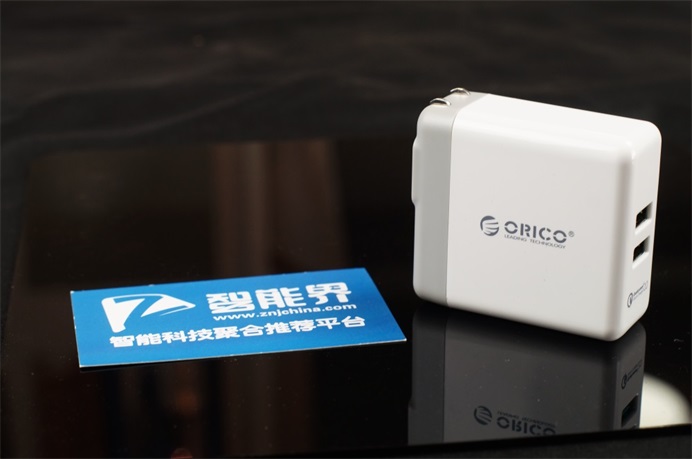 ORICO双口QC2.0智能充电器测评