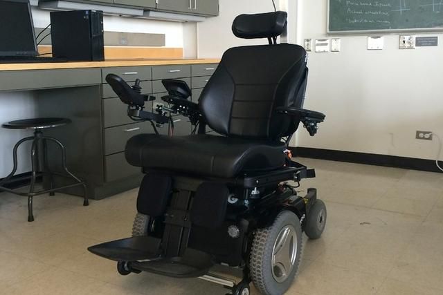 除了飞机和汽车 轮椅其实也能实现自动驾驶