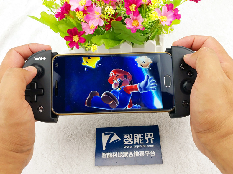 手机秒变PSV,游戏还是实体按键爽，飞智WEE拉伸手柄体验