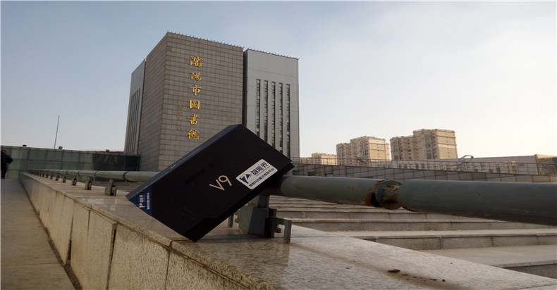 轲轲西里荣放V9