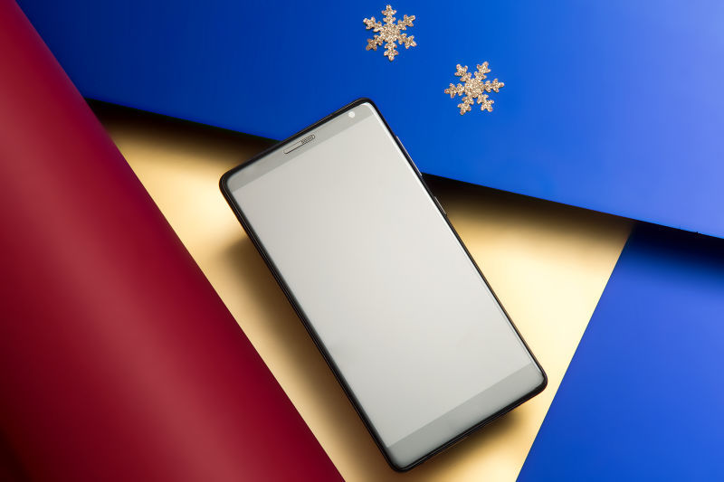 联想ZUK Edge发布：也玩全面屏，售价2299元起