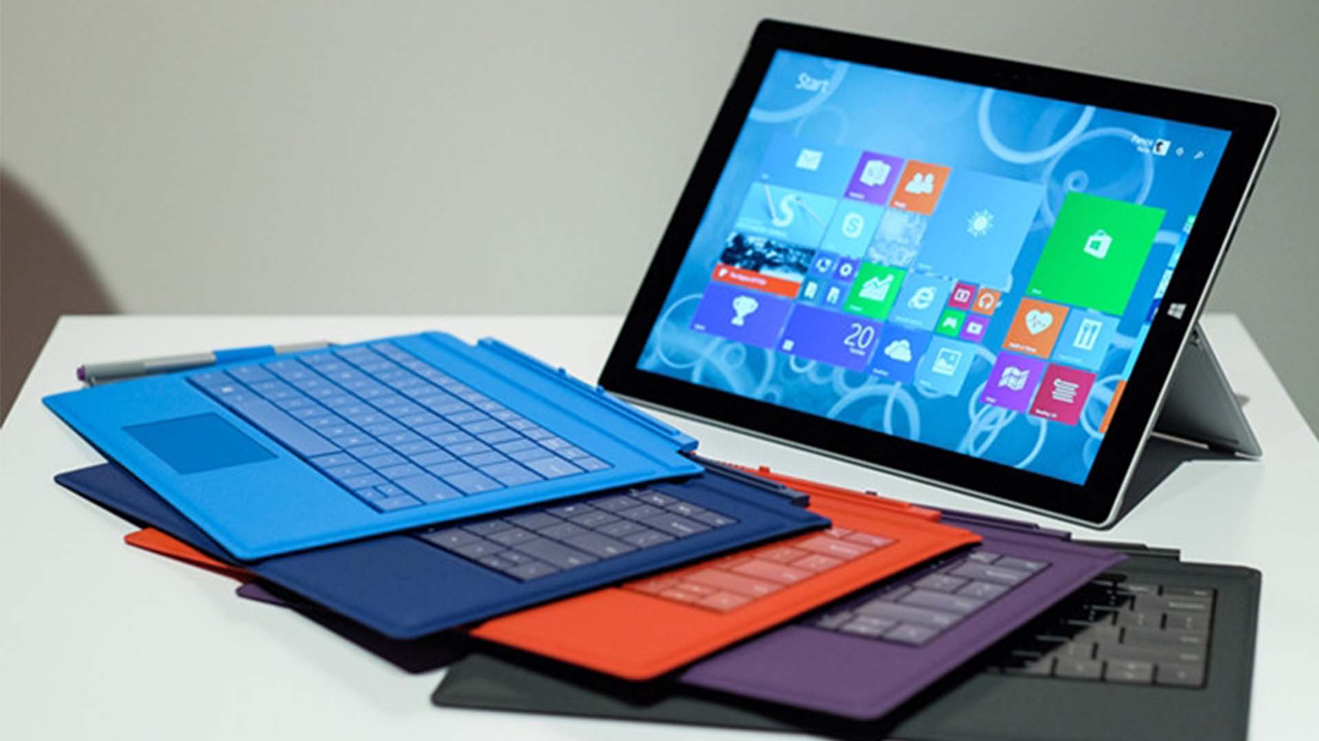 【每日智播报】Surface Pro5将上市 超酷炫的仿生机器人