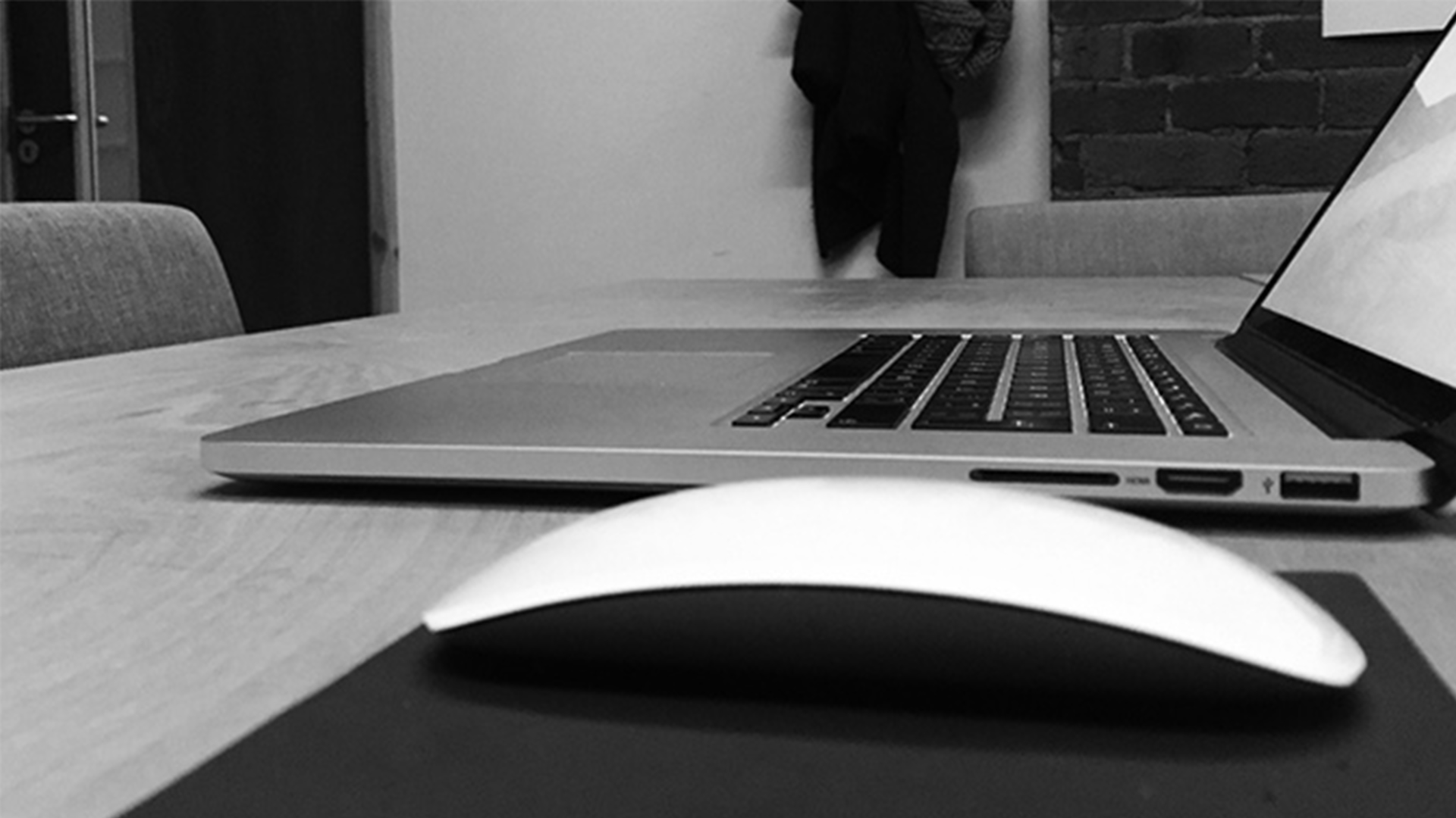 【智能界大百科】MacBook Pro新标配？多重功能集一身的Keypad键盘垫
