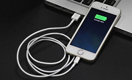 苹果数据线为凭什么那么贵？看了就知道
