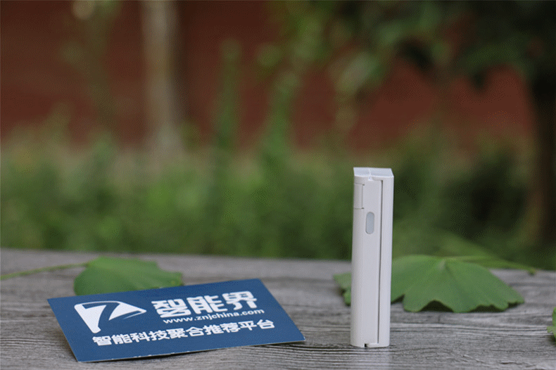 1498462647138175.gif 动1_副本.gif