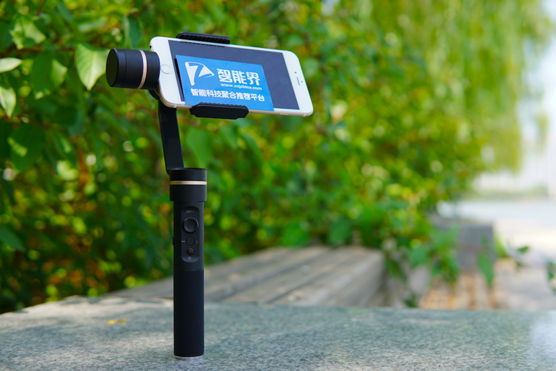 让你的拍摄变成一部美丽的纪录片——飞宇SPG C三轴手机稳定器体验
