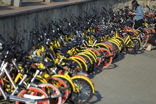 上海之后，深圳也暂停投放共享单车：已经89万辆了
