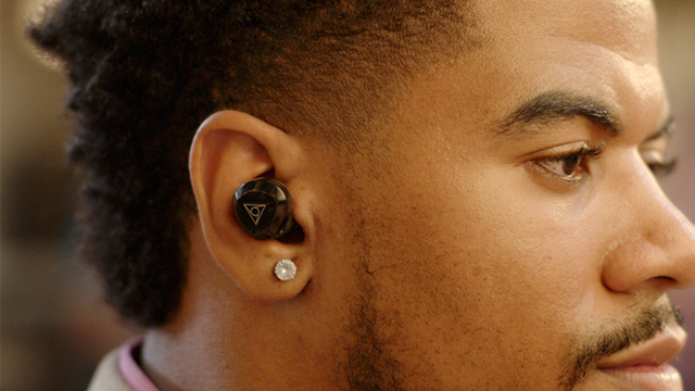 能变形的Vie Fit耳机，适应耳道佩戴更舒适