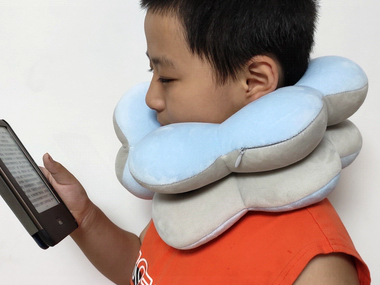 Aika石墨烯云颈枕体验，又萌又暖的护颈黑科技