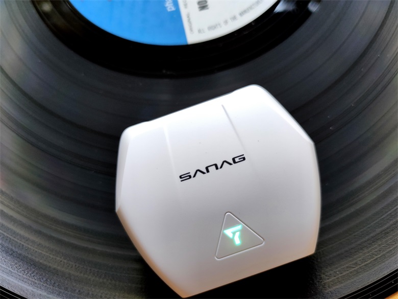 炫目又极具科技感的耳机-Sanag X Pro无线蓝牙耳机