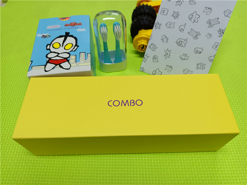 2岁孩子刷牙，选好牙刷是关键，拖得越久伤害越大