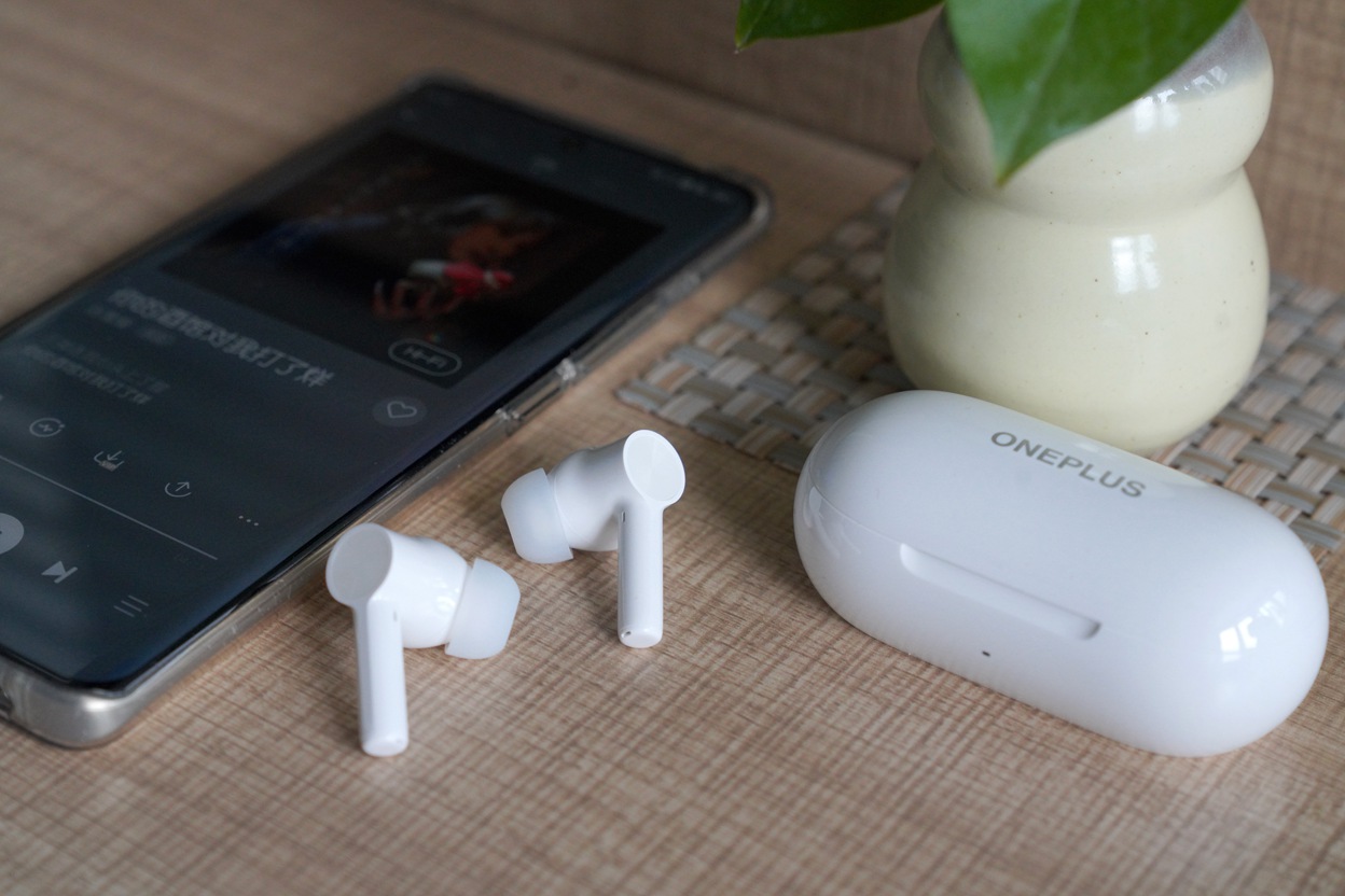 OnePlus Buds Z2：主动降噪，静享好声音