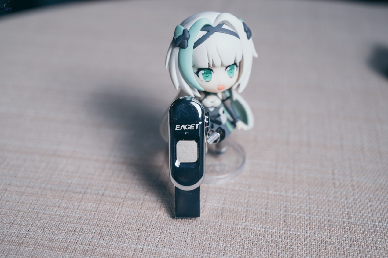 隐私存储好手段，安全空间一触即达，忆捷FU68指纹加密U盘体验