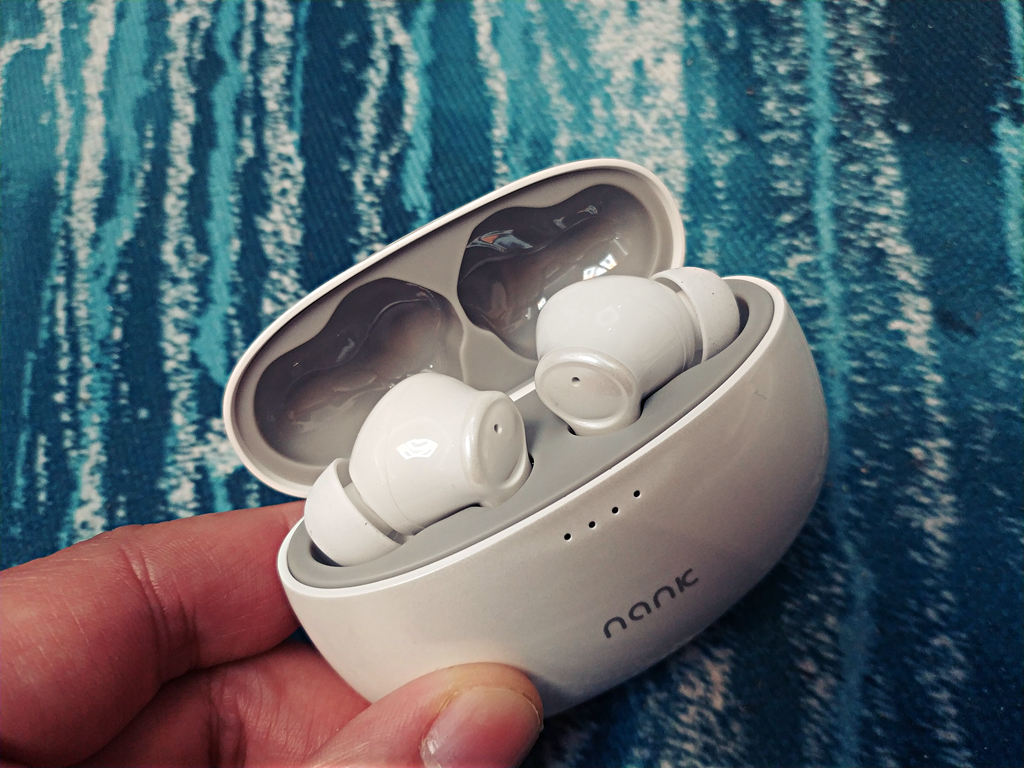高性价比的ANC主动降噪蓝牙耳机：南卡A2