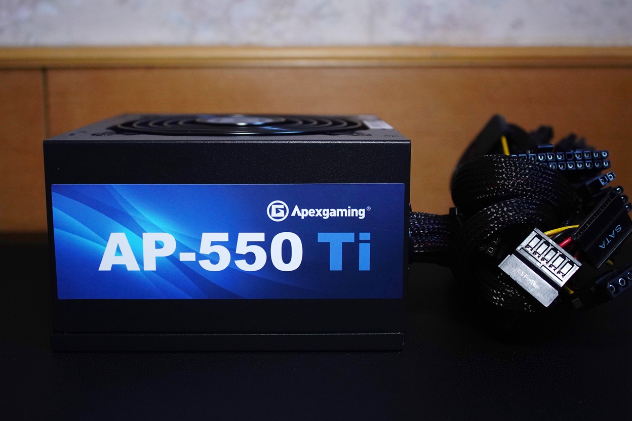艾湃电竞AP-550Ti电源：要性能，更要健康！