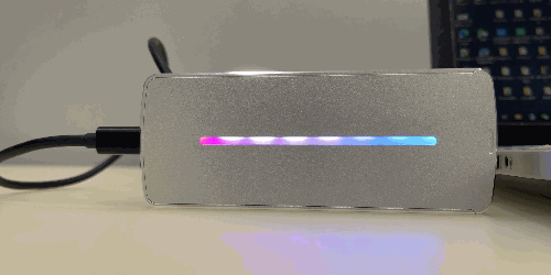 航天铝合金的固态硬盘盒，让RGB灯效伴你左右~