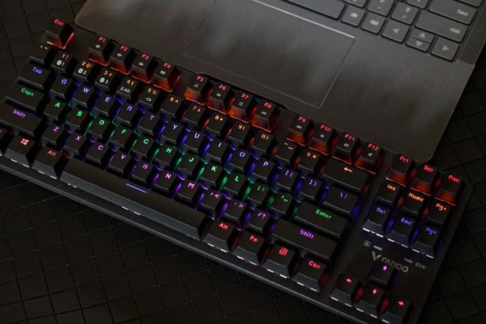雷柏V500 PRO-87机械键盘：百元、多模、性价比新选择