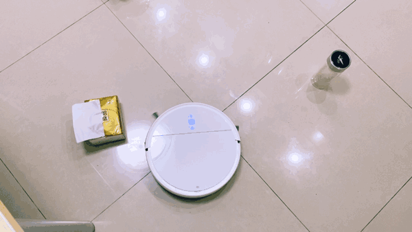避障，重物改变方向，轻物会推着走