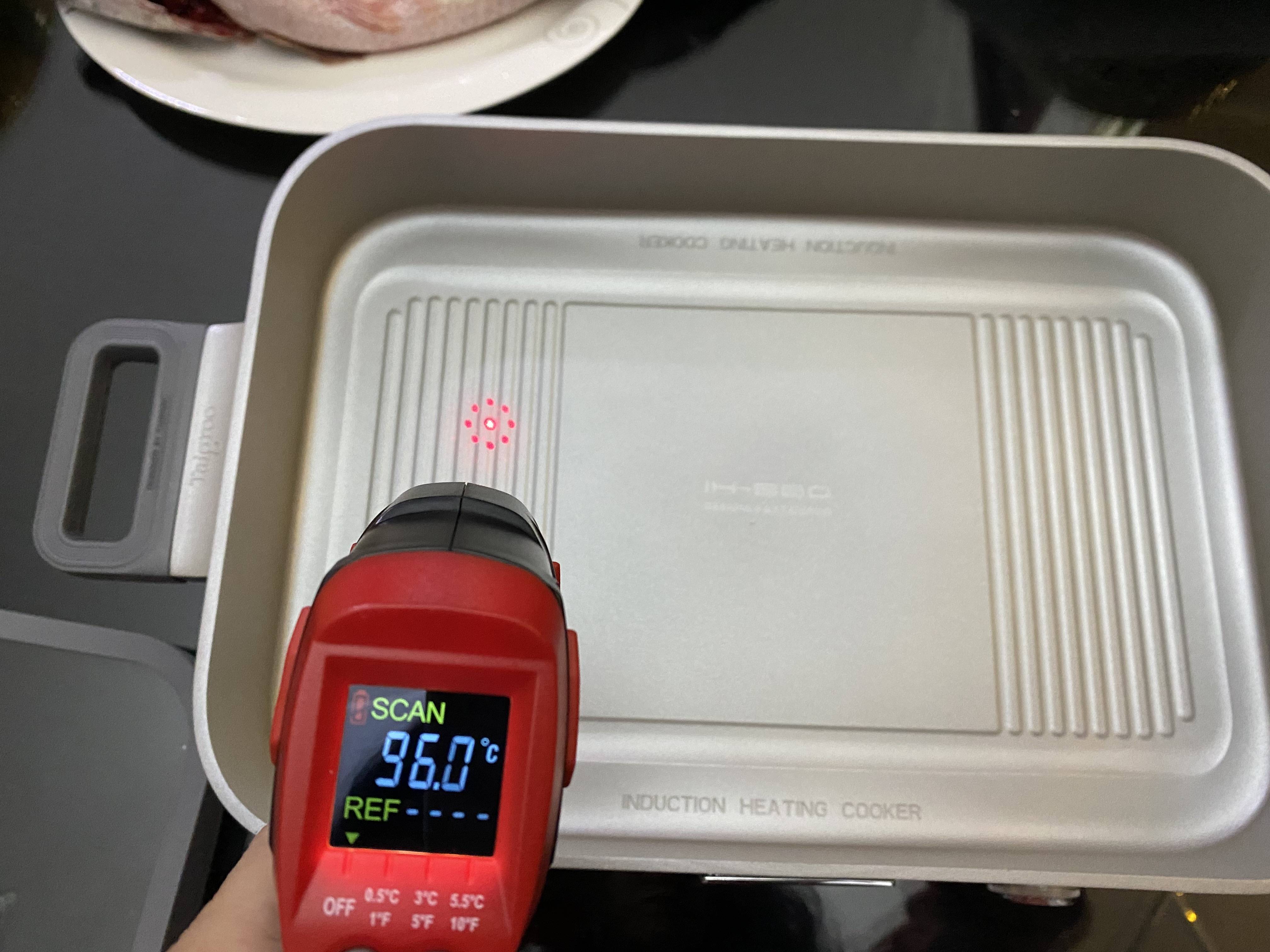 同一加热时间  边上温度