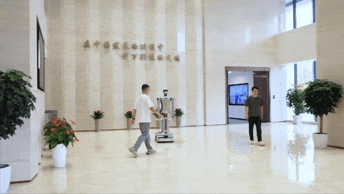 智能进化，驭物有方：浙江人形发布可泛化高精准具身智能技术体系